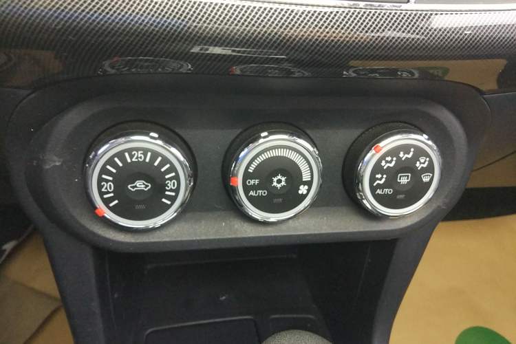 Used Mitsubishi Lancer EX 2013 Fashion Edition 1.8L CVT Comfort Version AC Panel