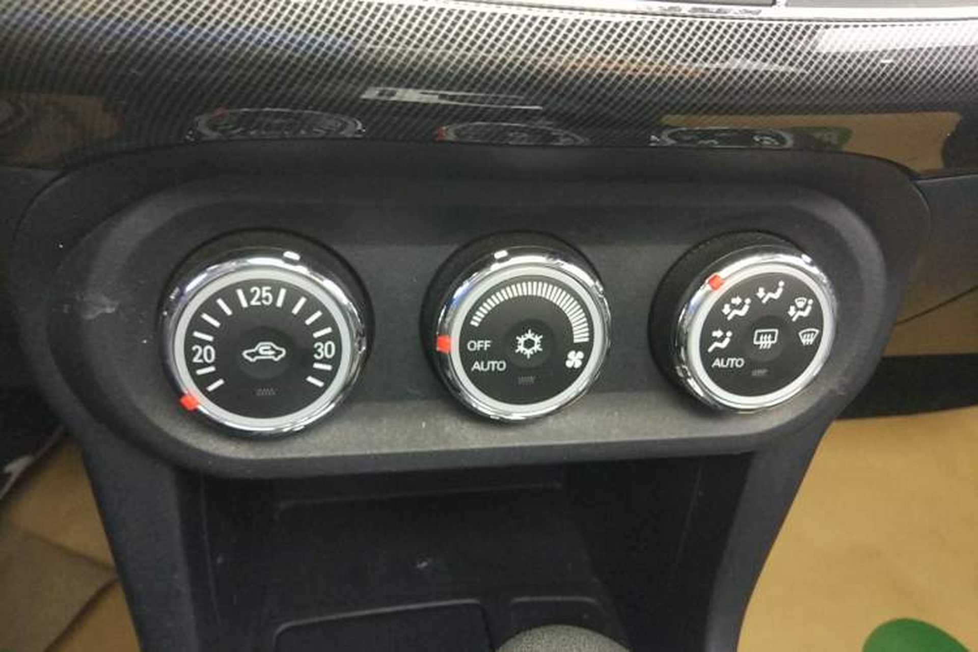 Used Mitsubishi Lancer EX 2013 Fashion Edition 1.8L CVT Comfort Version AC Panel