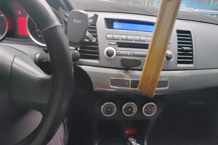 Used Mitsubishi Lancer EX 2013 Style Edition 1.6L Manual Classic Model Audio And AC Panel