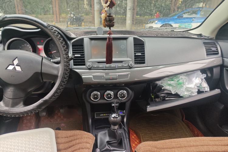 Used Mitsubishi Lancer EX 2013 Fashion Edition 1.8L Manual Comfort Version Audio And AC Panel