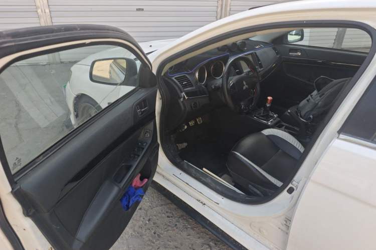 Used Mitsubishi Lancer EX  Driver Seat