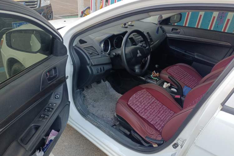 Used Mitsubishi Lancer EX 2013 Style Edition 1.6L Manual Classic Model Driver Seat