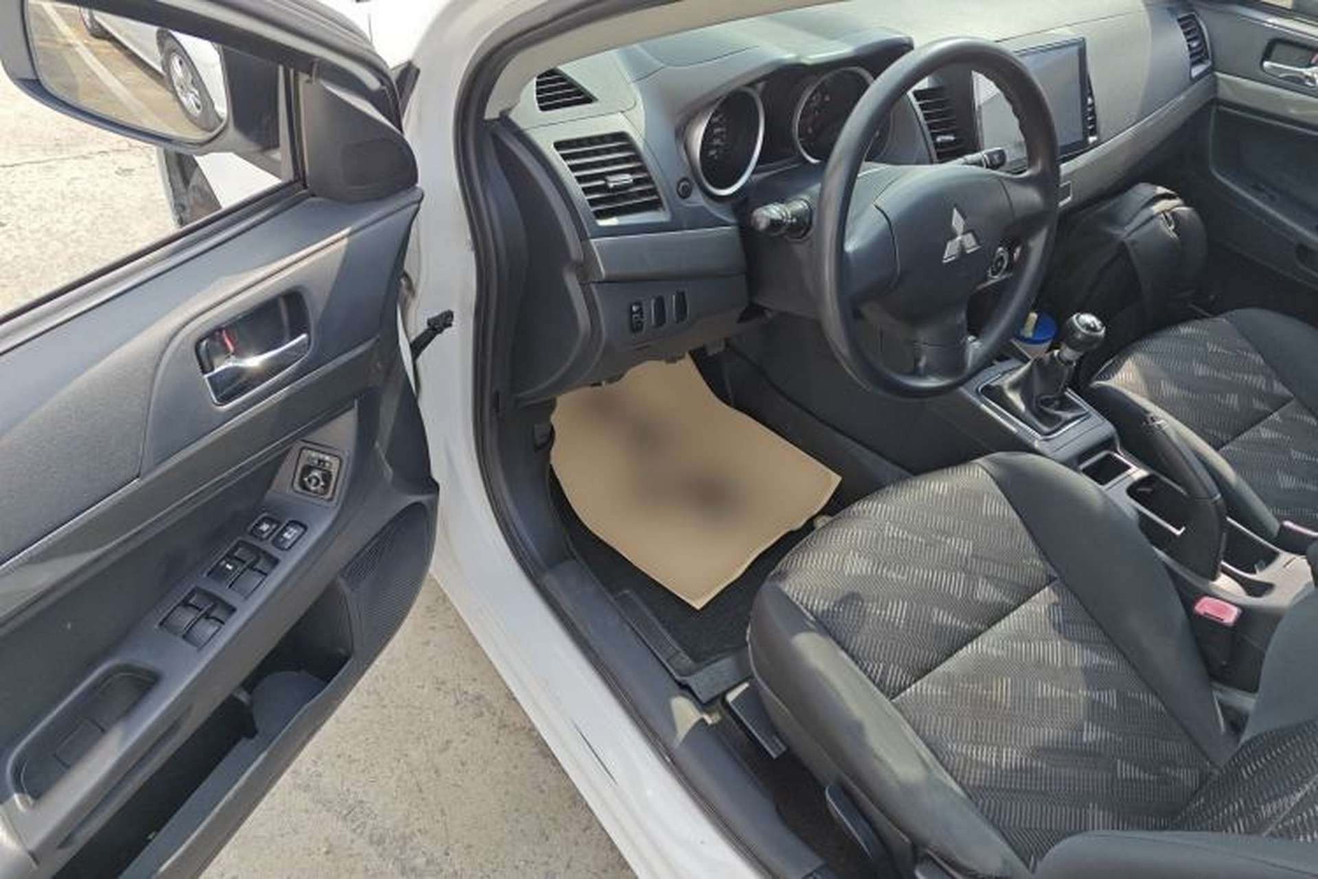 Used Mitsubishi Lancer EX 2013 Fashion Edition 1.8L Manual Comfort Version Driver Seat