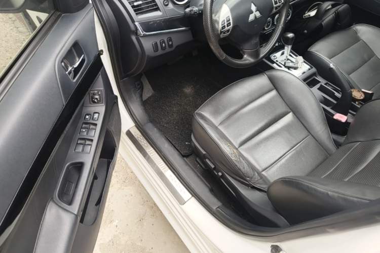 Used Mitsubishi Lancer EX 2013 Xinyuan Edition 2.0L CVT Flagship Model Driver Seat