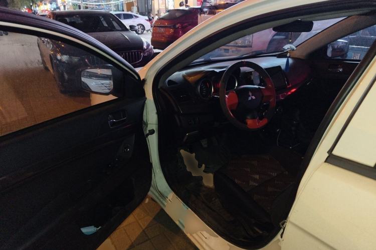 Used Mitsubishi Lancer EX 2013 Fashion Edition 1.8L Manual Comfort Version Driver Seat