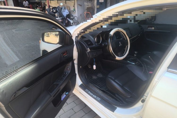 Used Mitsubishi Lancer EX 2013 Chasing Edition 1.8L Manual Luxury Model Driver Seat