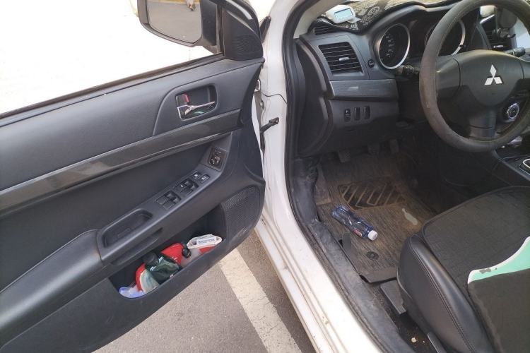 Used Mitsubishi Lancer EX 2013 Fashion Edition 1.8L Manual Comfort Version Driver Seat
