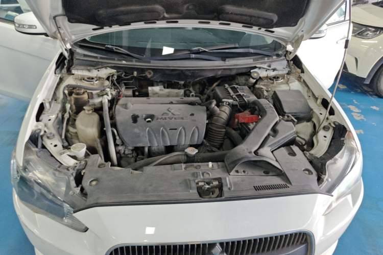 Used Mitsubishi Lancer EX 2013 Chasing Edition 1.8L Manual Luxury Model Engine Bay