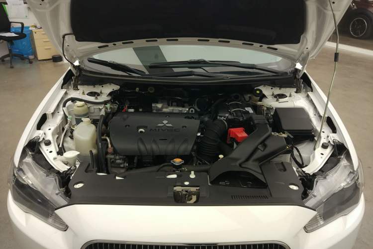 Used Mitsubishi Lancer EX 2013 Fashion Edition 1.8L CVT Comfort Version Engine Bay