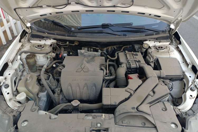Used Mitsubishi Lancer EX 2013 Style Edition 1.6L Manual Classic Model Engine Bay