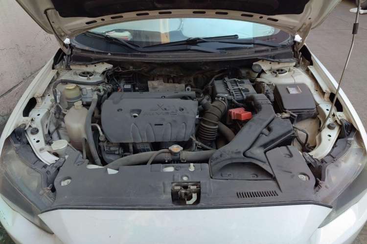 Used Mitsubishi Lancer EX 2013 Chasing Edition 1.8L Manual Luxury Model Engine Bay