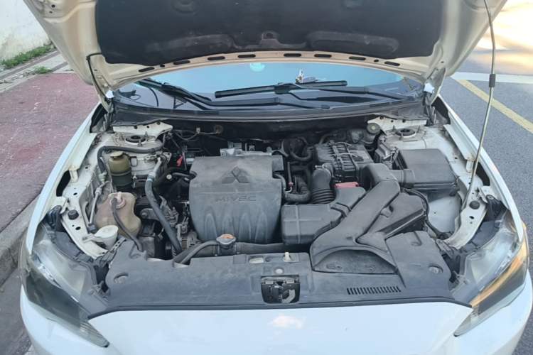 Used Mitsubishi Lancer EX 2013 Style Edition 1.6L Manual Luxury Model Engine Bay