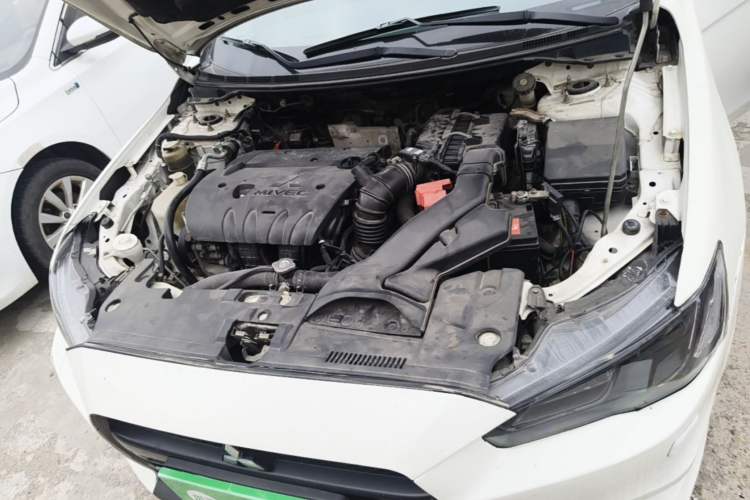 Used Mitsubishi Lancer EX 2013 Xinyuan Edition 2.0L CVT Flagship Model Engine Bay