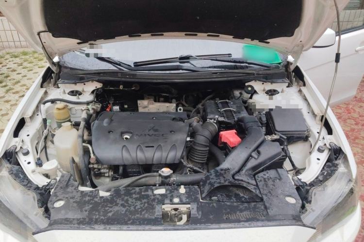 Used Mitsubishi Lancer EX 2013 Fashion Edition 1.8L Manual Comfort Version Engine Bay