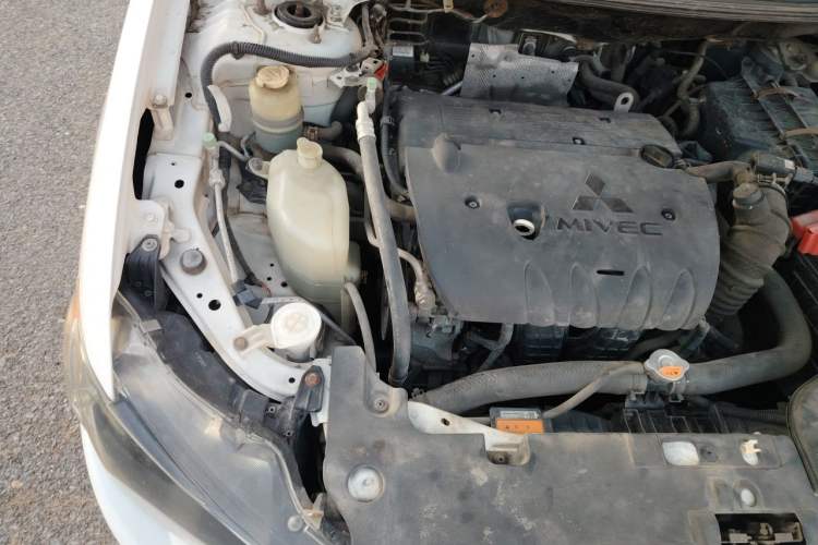 Used Mitsubishi Lancer EX 2013 Chasing Edition 1.8L Manual Luxury Model Engine Bay Right