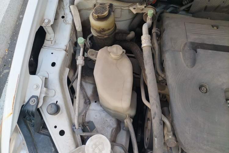 Used Mitsubishi Lancer EX 2013 Fashion Edition 1.8L Manual Comfort Version Engine Bay Right