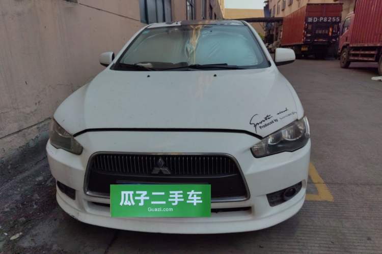 Used Mitsubishi Lancer EX 2013 Chasing Edition 1.8L Manual Luxury Model Front