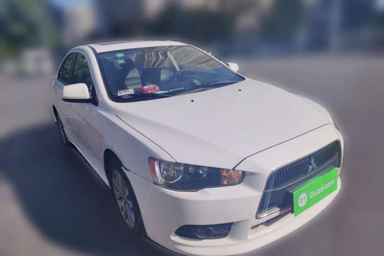 Used Mitsubishi Lancer EX 2013 Chasing Edition 1.8L CVT Luxury Model Front Right 45 Deg