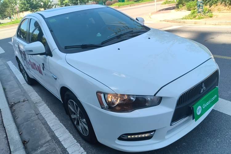 Used Mitsubishi Lancer EX 2013 Style Edition 1.6L Manual Luxury Model Front Right 45 Deg