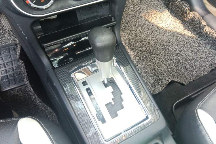 Used Mitsubishi Lancer EX 2013 Fashion Edition 1.8L CVT Comfort Version Gear Lever