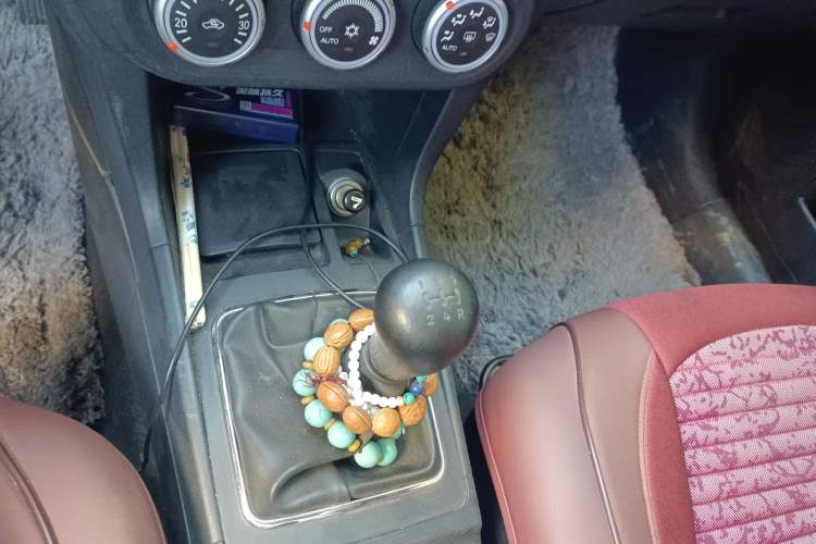 Used Mitsubishi Lancer EX 2013 Style Edition 1.6L Manual Classic Model Gear Lever