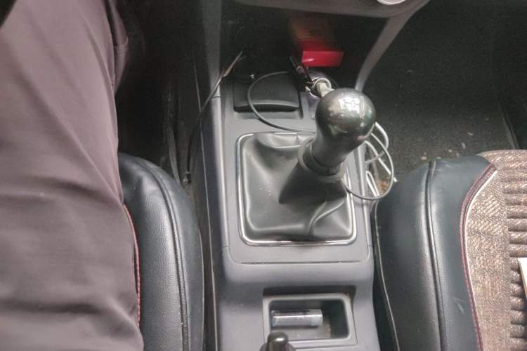 Used Mitsubishi Lancer EX 2013 Style Edition 1.6L Manual Classic Model Gear Lever