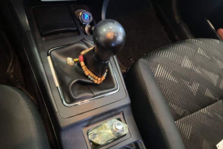 Used Mitsubishi Lancer EX 2013 Style Edition 1.6L Manual Classic Model Gear Lever