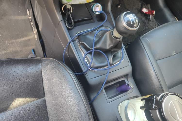 Used Mitsubishi Lancer EX 2013 Fashion Edition 1.8L Manual Comfort Version Gear Lever