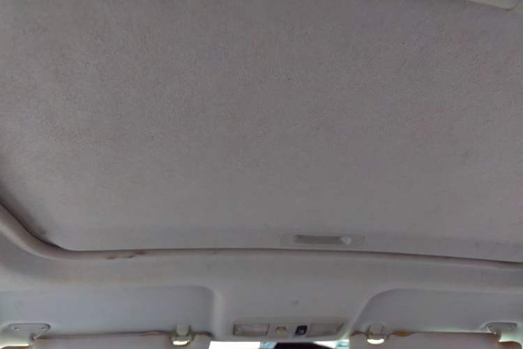 Used Mitsubishi Lancer EX 2013 Chasing Edition 1.8L Manual Luxury Model Headliner