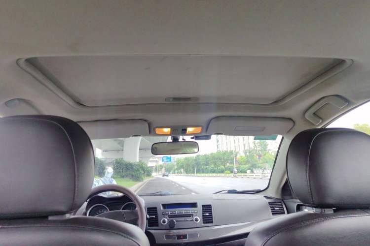Used Mitsubishi Lancer EX 2013 Fashion Edition 1.8L CVT Comfort Version Headliner