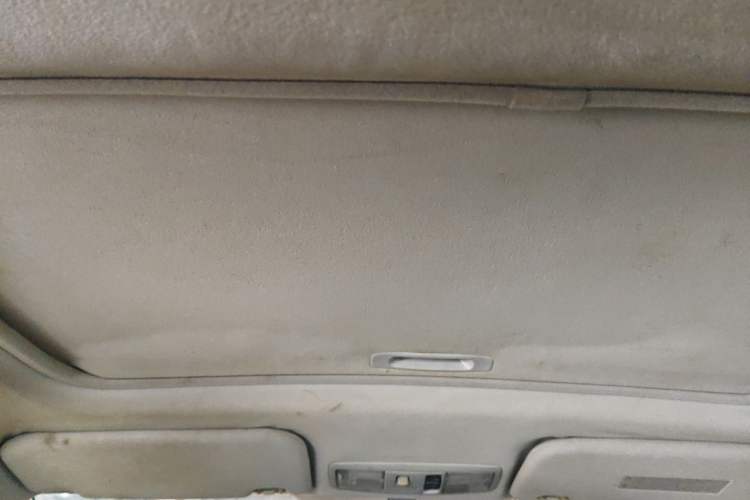 Used Mitsubishi Lancer EX 2013 Fashion Edition 1.8L Manual Comfort Version Headliner