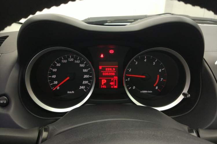 Used Mitsubishi Lancer EX 2013 Fashion Edition 1.8L CVT Comfort Version Instrument Cluster
