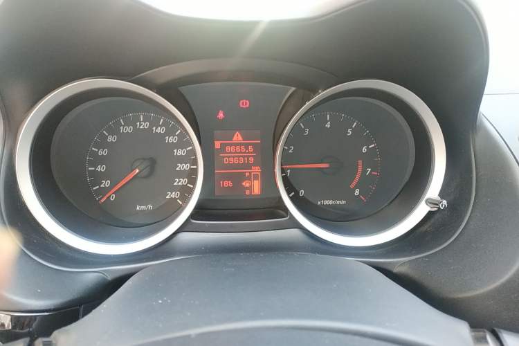 Used Mitsubishi Lancer EX 2013 Style Edition 1.6L Manual Luxury Model Instrument Cluster