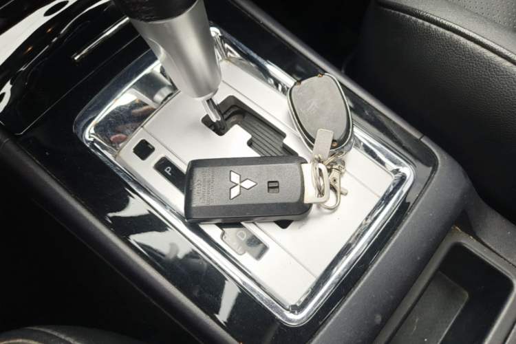 Used Mitsubishi Lancer EX 2013 Xinyuan Edition 2.0L CVT Flagship Model Interior 1