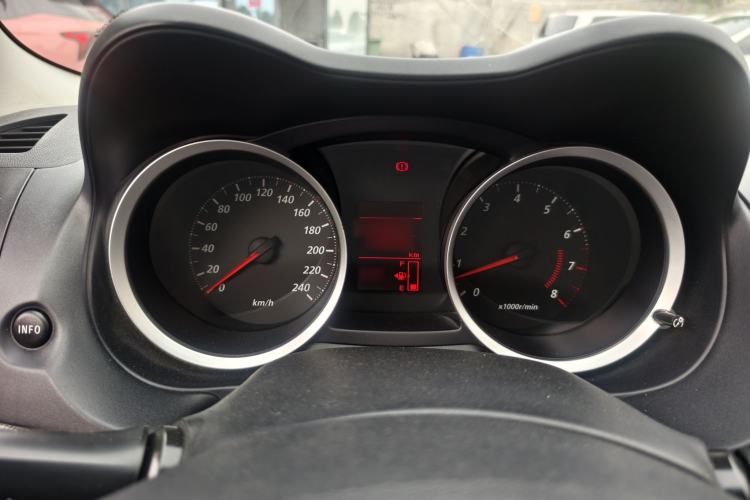 Used Mitsubishi Lancer EX 2013 Fashion Edition 1.8L Manual Comfort Version Interior 2