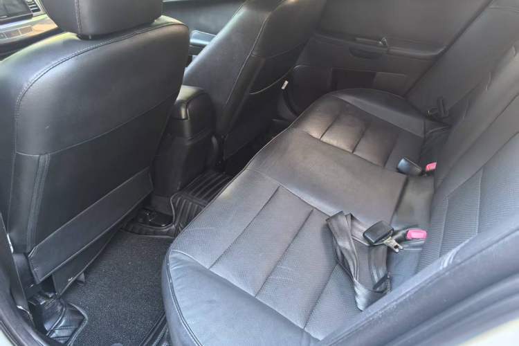 Used Mitsubishi Lancer EX 2013 Fashion Edition 1.8L Manual Comfort Version Interior 3