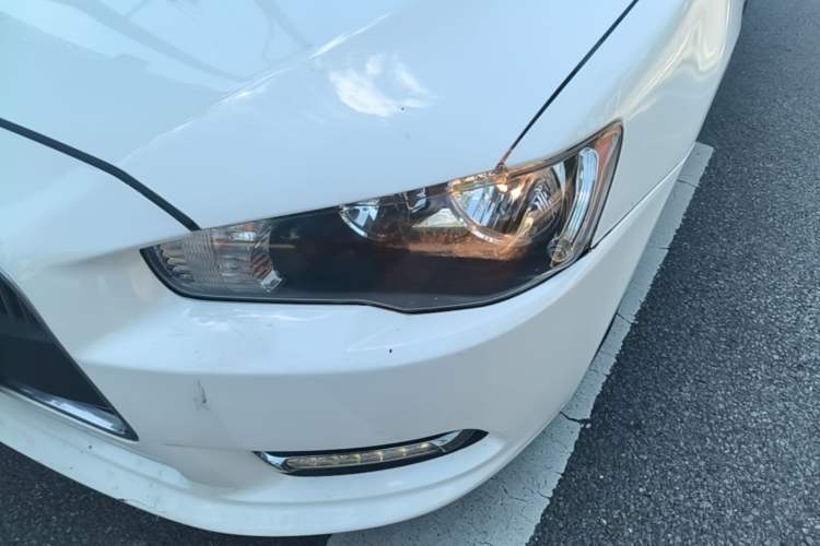 Used Mitsubishi Lancer EX 2013 Style Edition 1.6L Manual Luxury Model Left Front Headlight