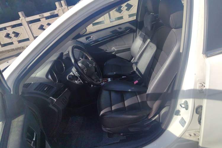 Used Mitsubishi Lancer EX 2013 Chasing Edition 1.8L CVT Luxury Model Left Front Seat