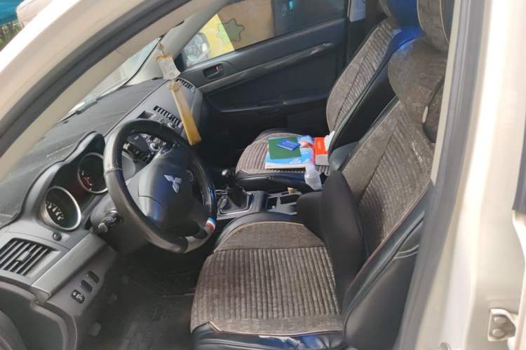 Used Mitsubishi Lancer EX 2013 Style Edition 1.6L Manual Classic Model Left Front Seat