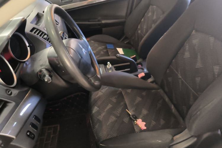 Used Mitsubishi Lancer EX 2013 Style Edition 1.6L Manual Classic Model Left Front Seat