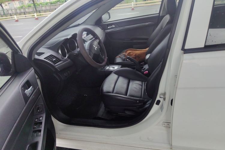 Used Mitsubishi Lancer EX 2013 Fashion Edition 1.8L CVT Comfort Version Left Front Seat