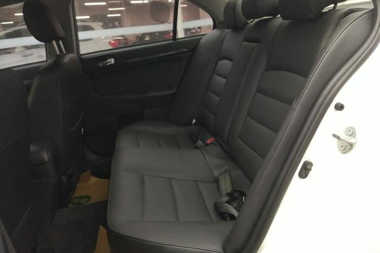 Used Mitsubishi Lancer EX 2013 Fashion Edition 1.8L CVT Comfort Version Left Rear Seat