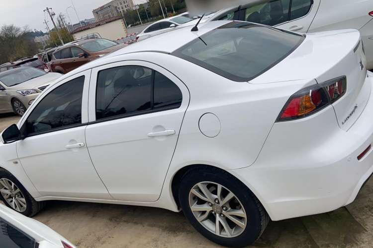 Used Mitsubishi Lancer EX 2013 Fashion Edition 1.8L CVT Comfort Version Left Side
