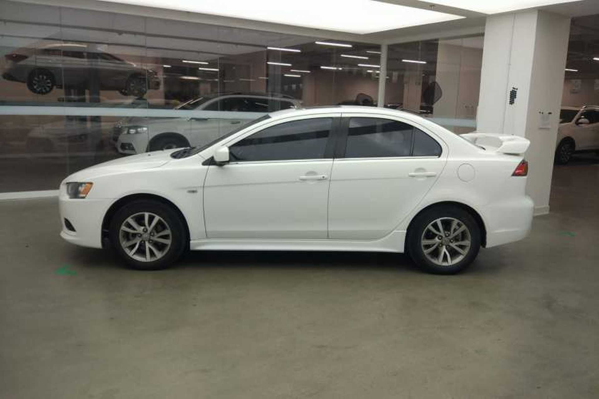 Used Mitsubishi Lancer EX 2013 Fashion Edition 1.8L CVT Comfort Version Left Side