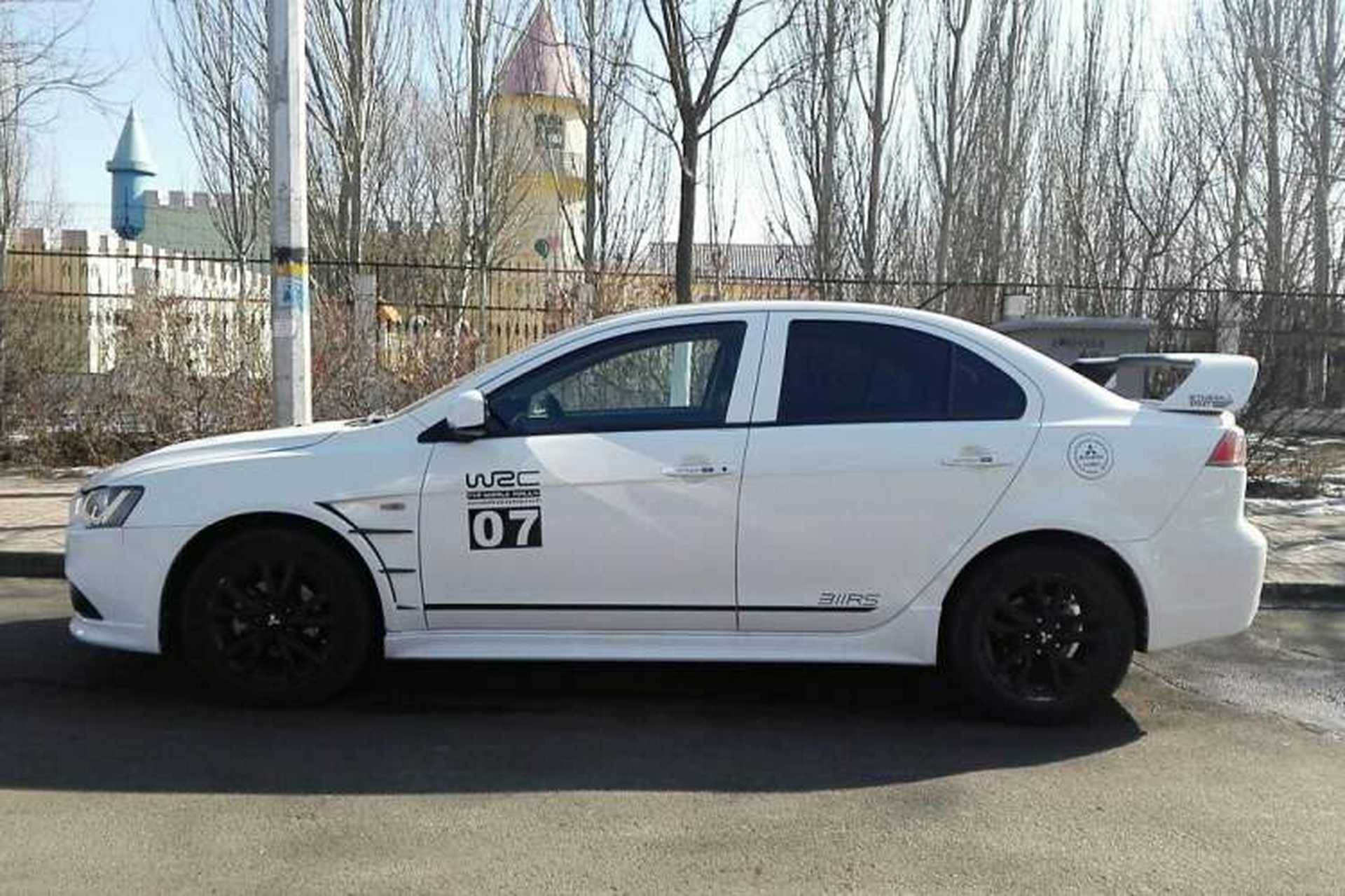 Used Mitsubishi Lancer EX 2013 Xinyuan Edition 2.0L Manual Comfort Model Left Side
