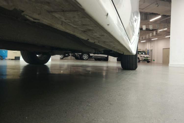 Used Mitsubishi Lancer EX 2013 Fashion Edition 1.8L CVT Comfort Version Left Side Sill