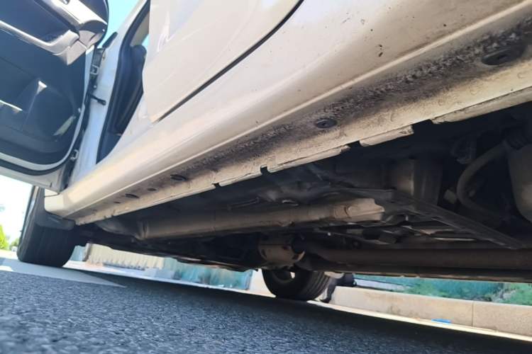 Used Mitsubishi Lancer EX 2013 Style Edition 1.6L Manual Luxury Model Left Side Sill