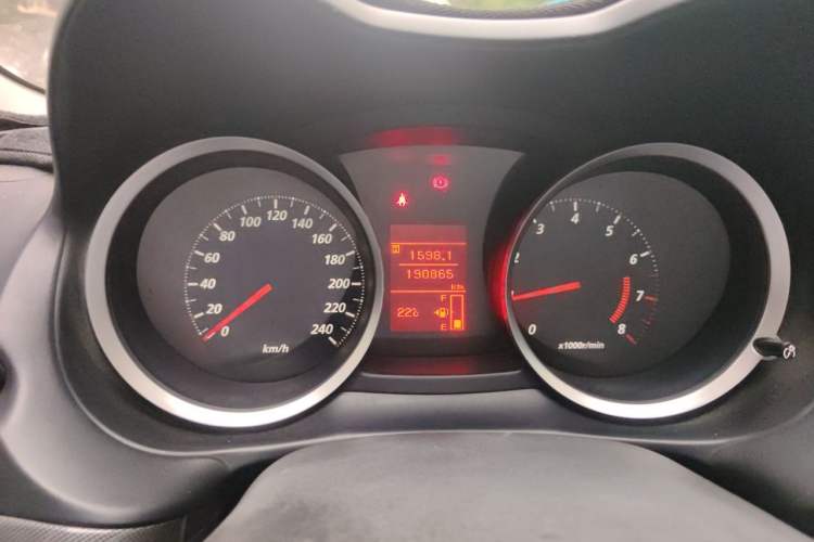 Used Mitsubishi Lancer EX 2013 Style Edition 1.6L Manual Classic Model Odometer Close Up