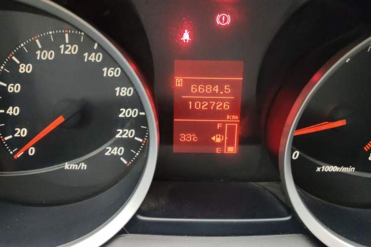 Used Mitsubishi Lancer EX 2013 Fashion Edition 1.8L Manual Comfort Version Odometer Close Up
