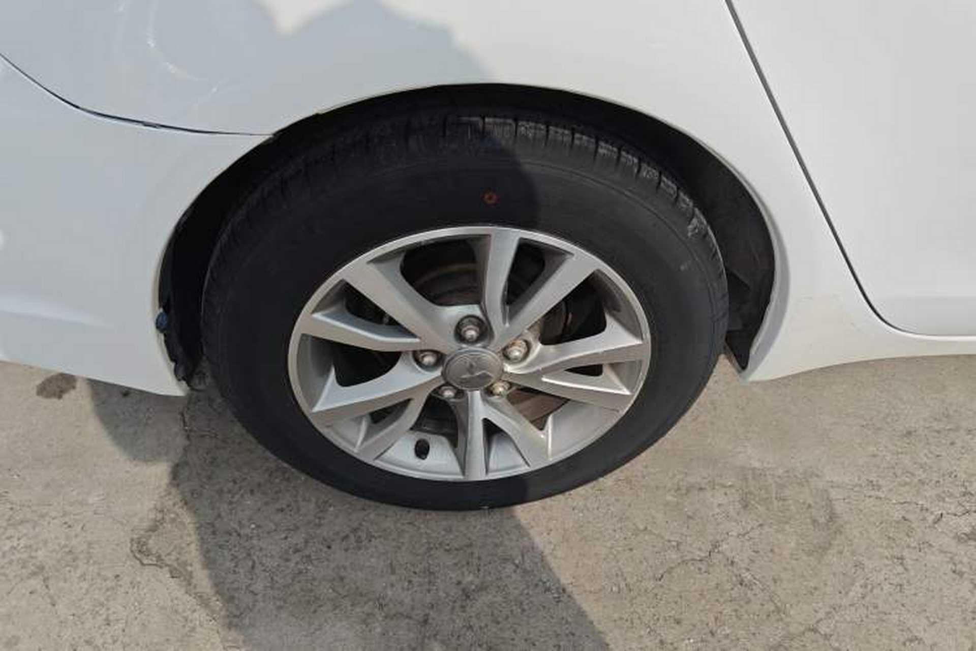 Used Mitsubishi Lancer EX 2013 Fashion Edition 1.8L Manual Comfort Version Right Rear Wheel Hub